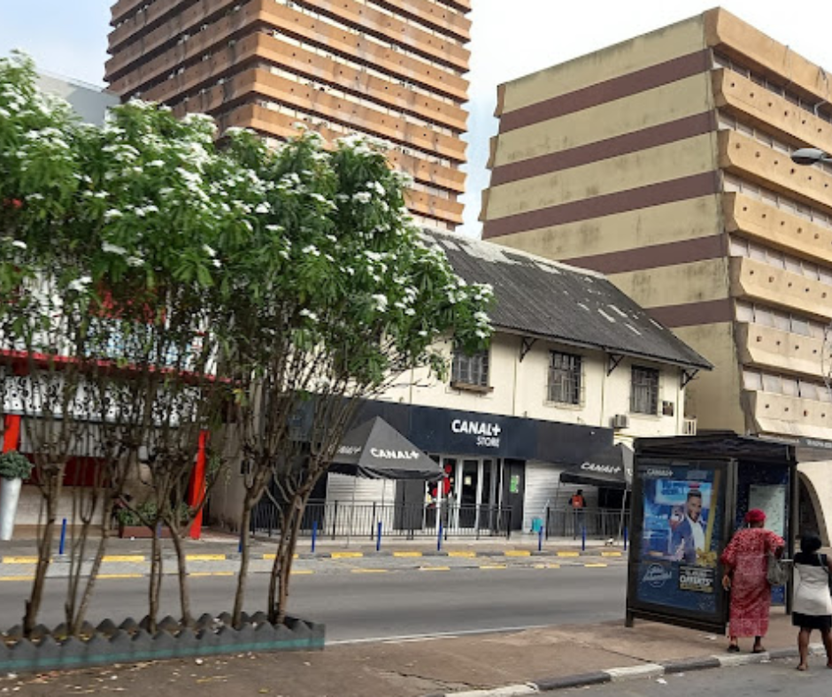 Abidjan Tourisme : Guide Complet des Sites, Activités (Jour/Soir) et Conseils Sécurité pour un Voyage Réussi