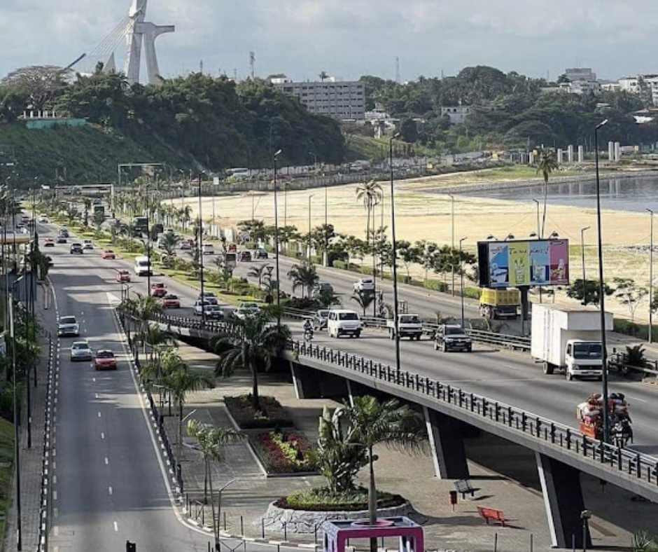 Abidjan Centre Ville : Guide du Plateau, Communes et Quartiers Essentiels de la Capitale