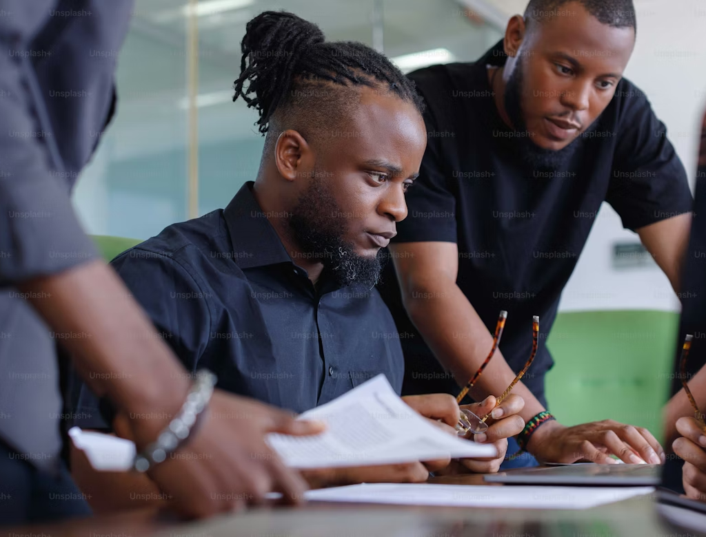 Mon entrepreneur a disparu avec mon argent : que faire quand votre chantier en Côte d'Ivoire tourne mal ?